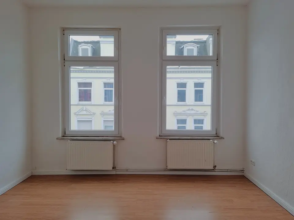 4 Zimmer Wohnung mit 101 m² in Wilhelmshaven – Bild 1
