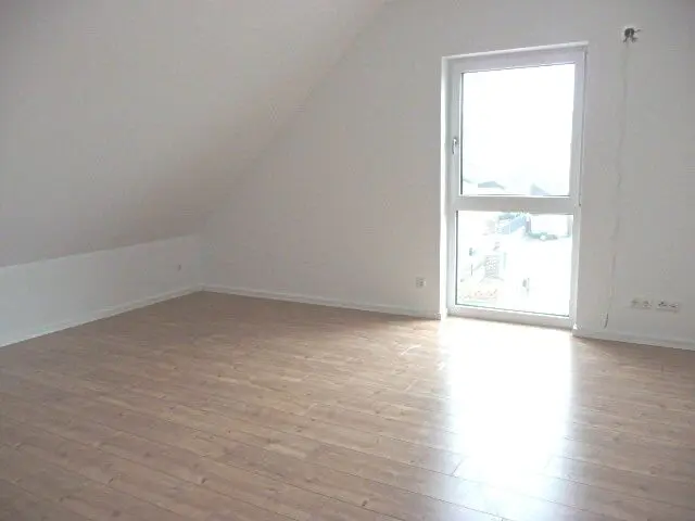 3 Zimmer Wohnung mit 85 m² in Regensburg – Bild 2