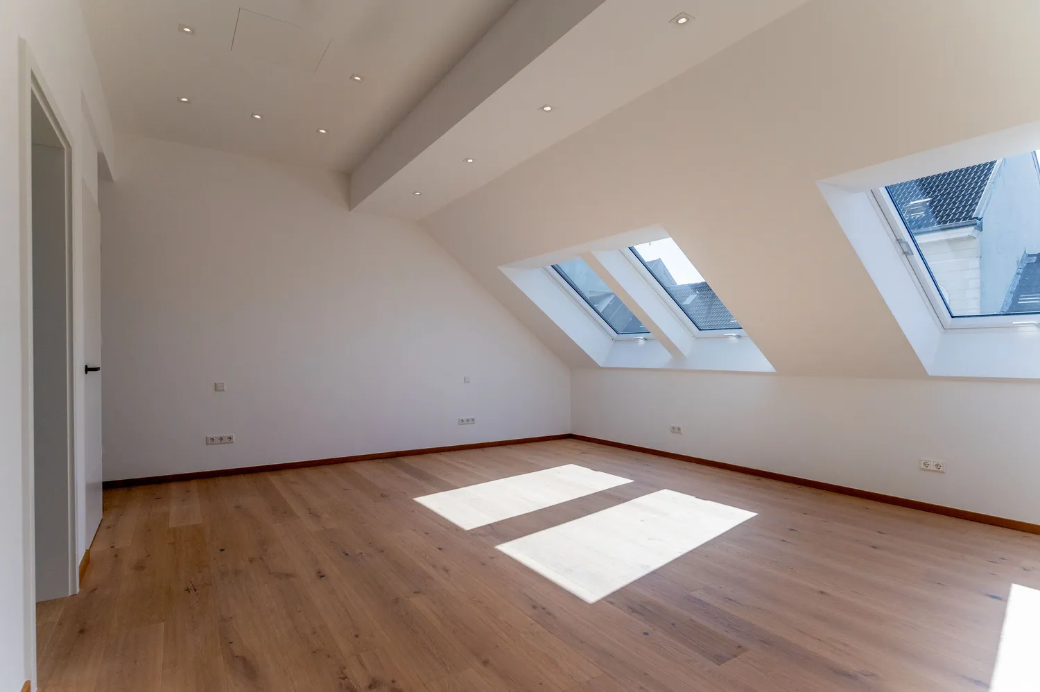 2 Zimmer Wohnung mit 105 m² in Solingen – Bild 3