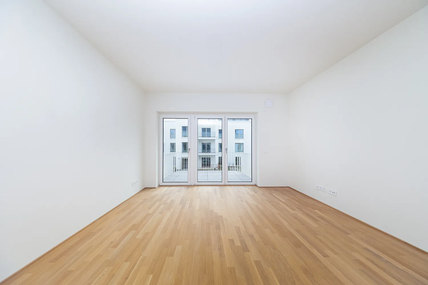 2 Zimmer Wohnung mit 77 m² in München – Bild 2