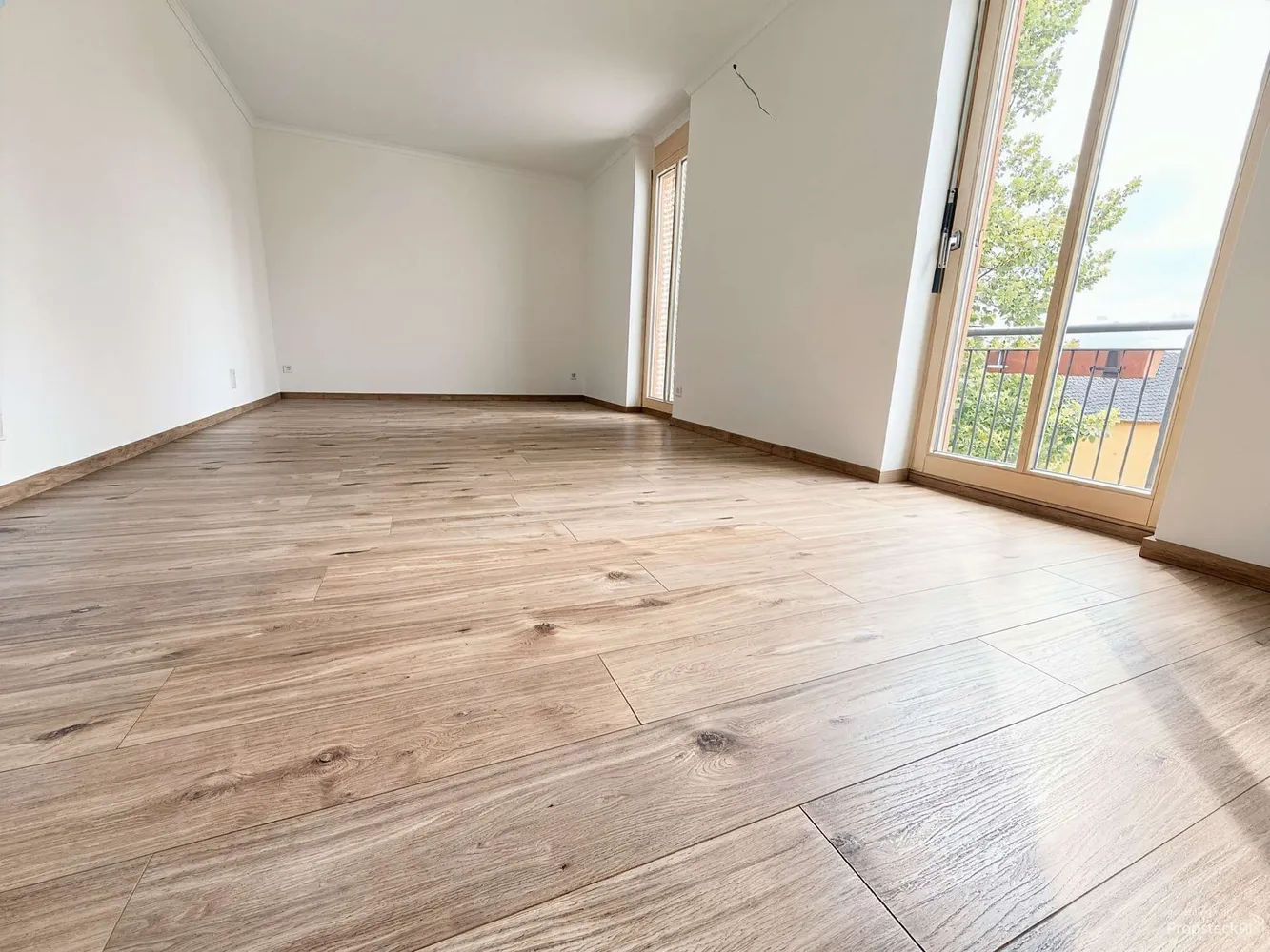 3 room apartment with 148 m² in Radebeul – Photo 10
