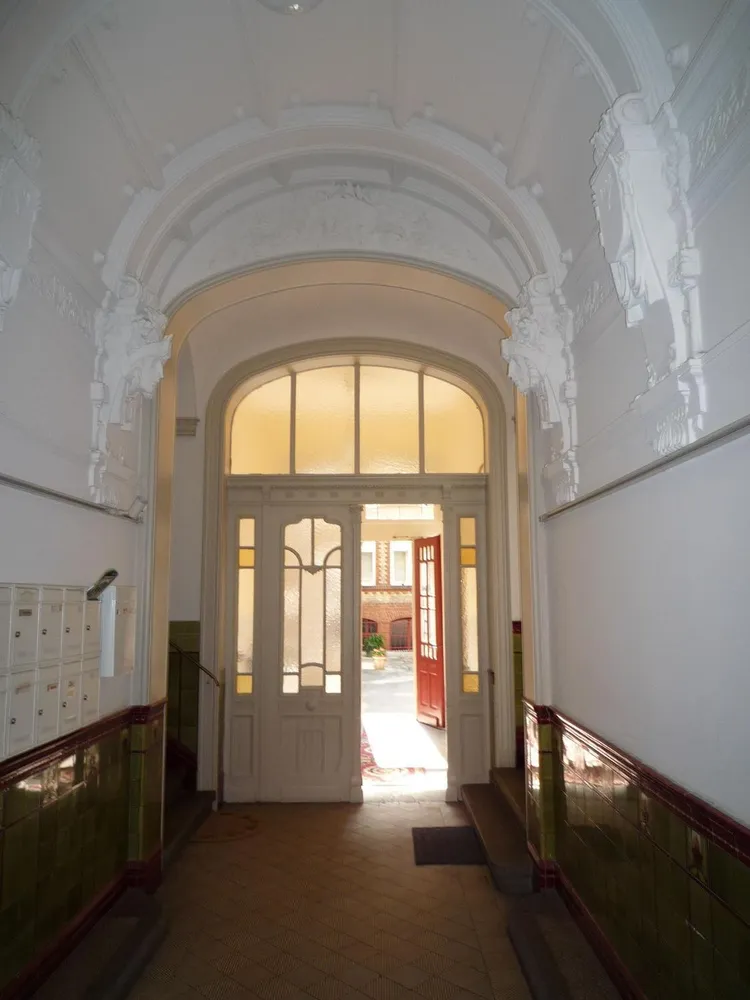 3 Zimmer Wohnung mit 90 m² in Wiesbaden – Bild 2