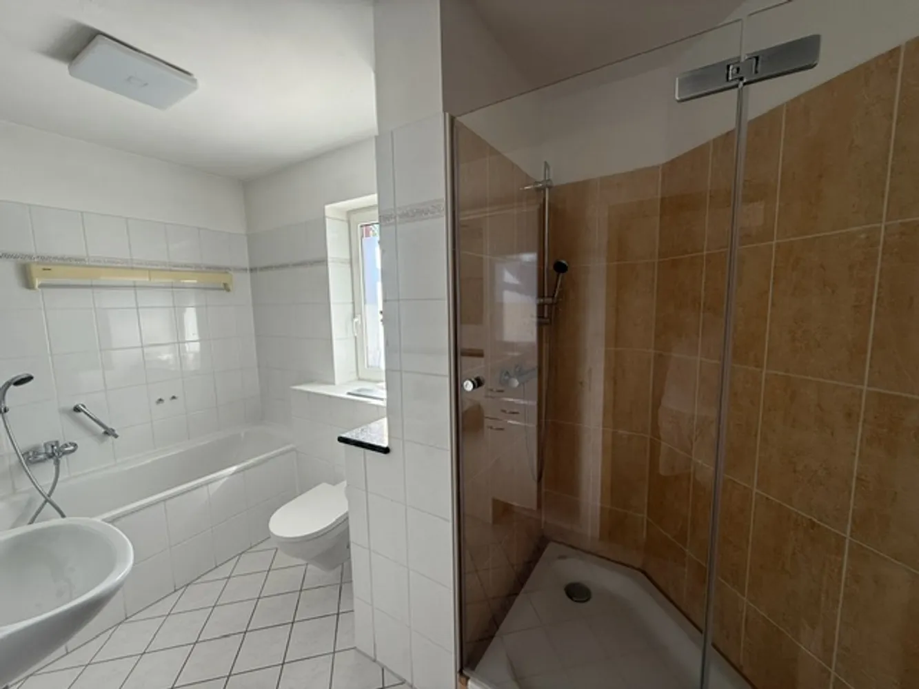 4 Zimmer Wohnung mit 89 m² in Halle (Saale) – Bild 11