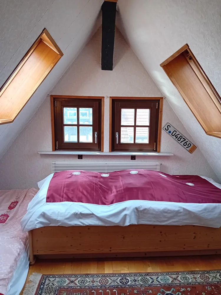 6 Zimmer Wohnung mit 200 m² in Stuttgart – Bild 10