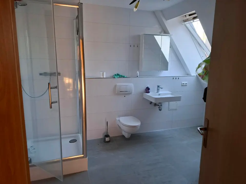 WG-Zimmer mit 20 m² in Frankfurt am Main – Bild 3