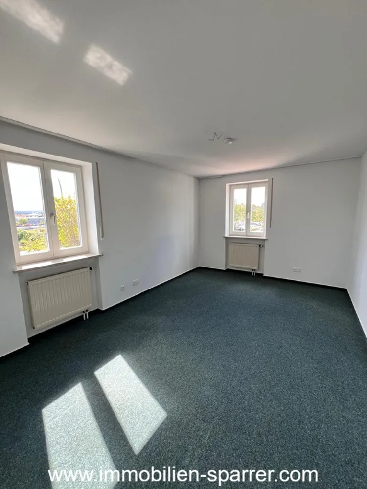 2 room apartment with 75 m² in Weiden in der Oberpfalz – Photo 2