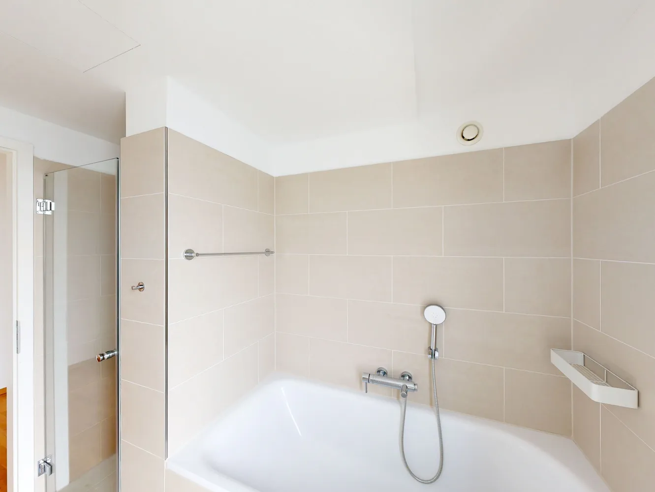2 Zimmer Wohnung mit 59 m² in Frankfurt am Main – Bild 2
