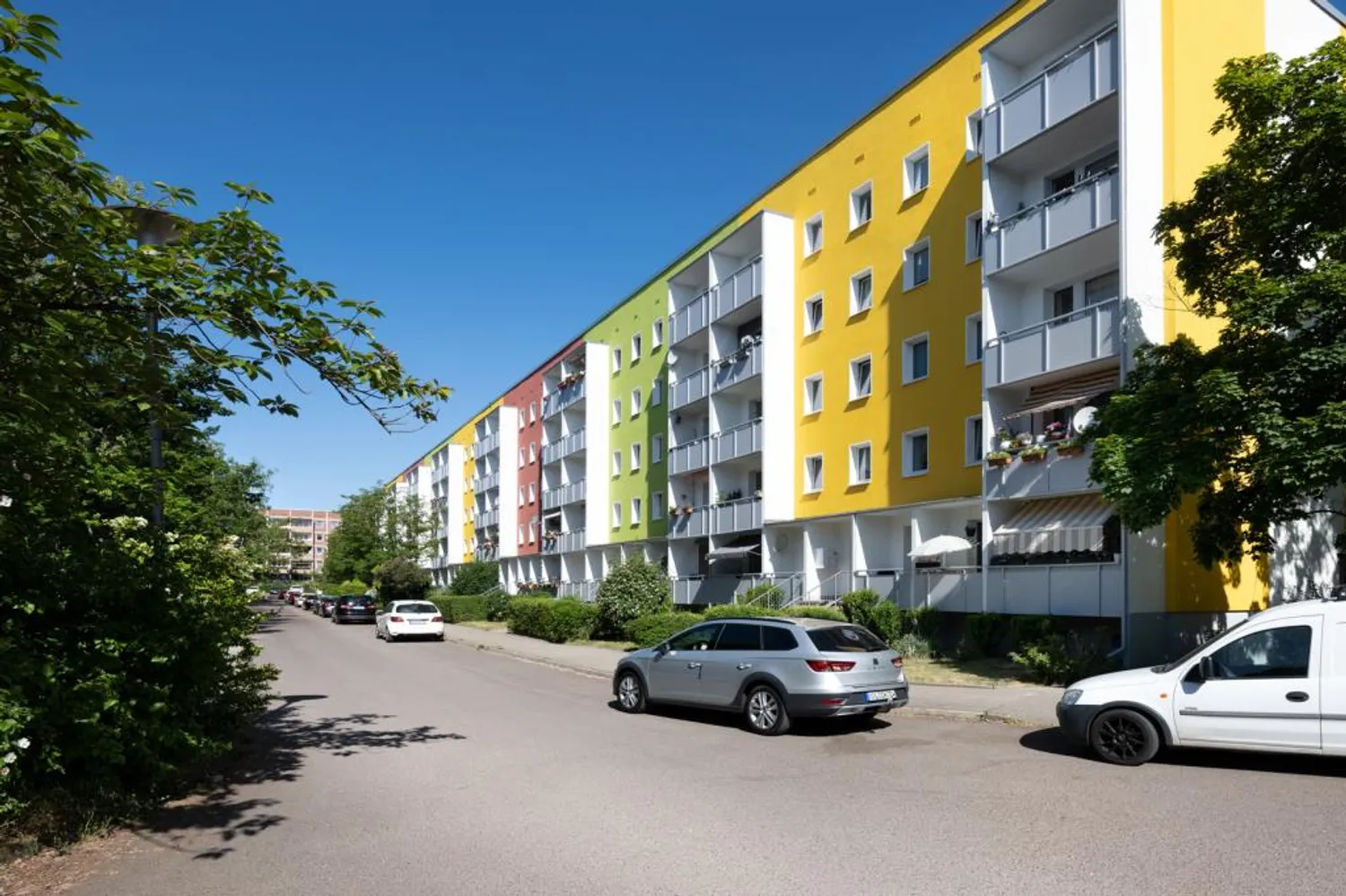 4 Zimmer Wohnung mit 72 m² in Halle (Saale) – Bild 1