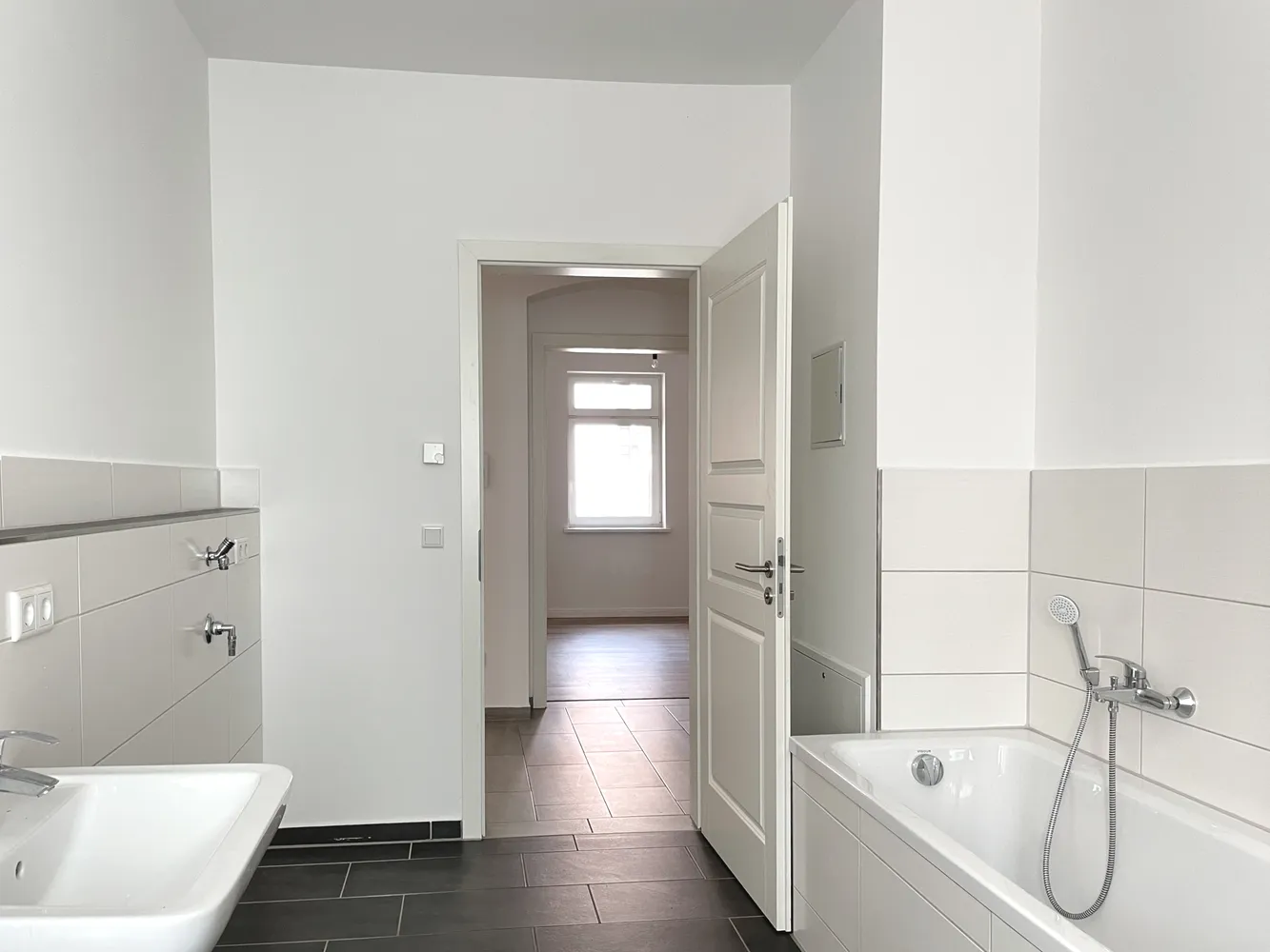 2 Zimmer Wohnung mit 64 m² in Halle (Saale) – Bild 4