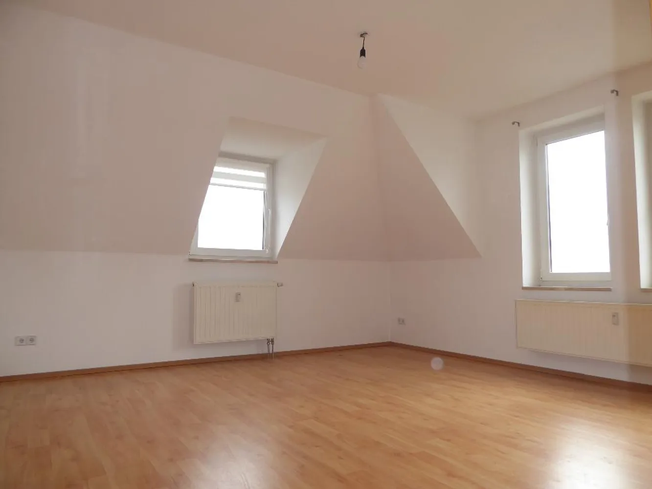 2 Zimmer Wohnung mit 58 m² in Plauen – Bild 5
