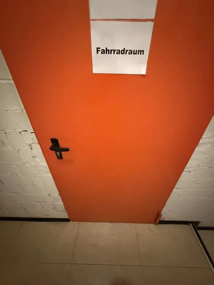 1 Zimmer Wohnung mit 32 m² in Frankfurt am Main – Bild 11
