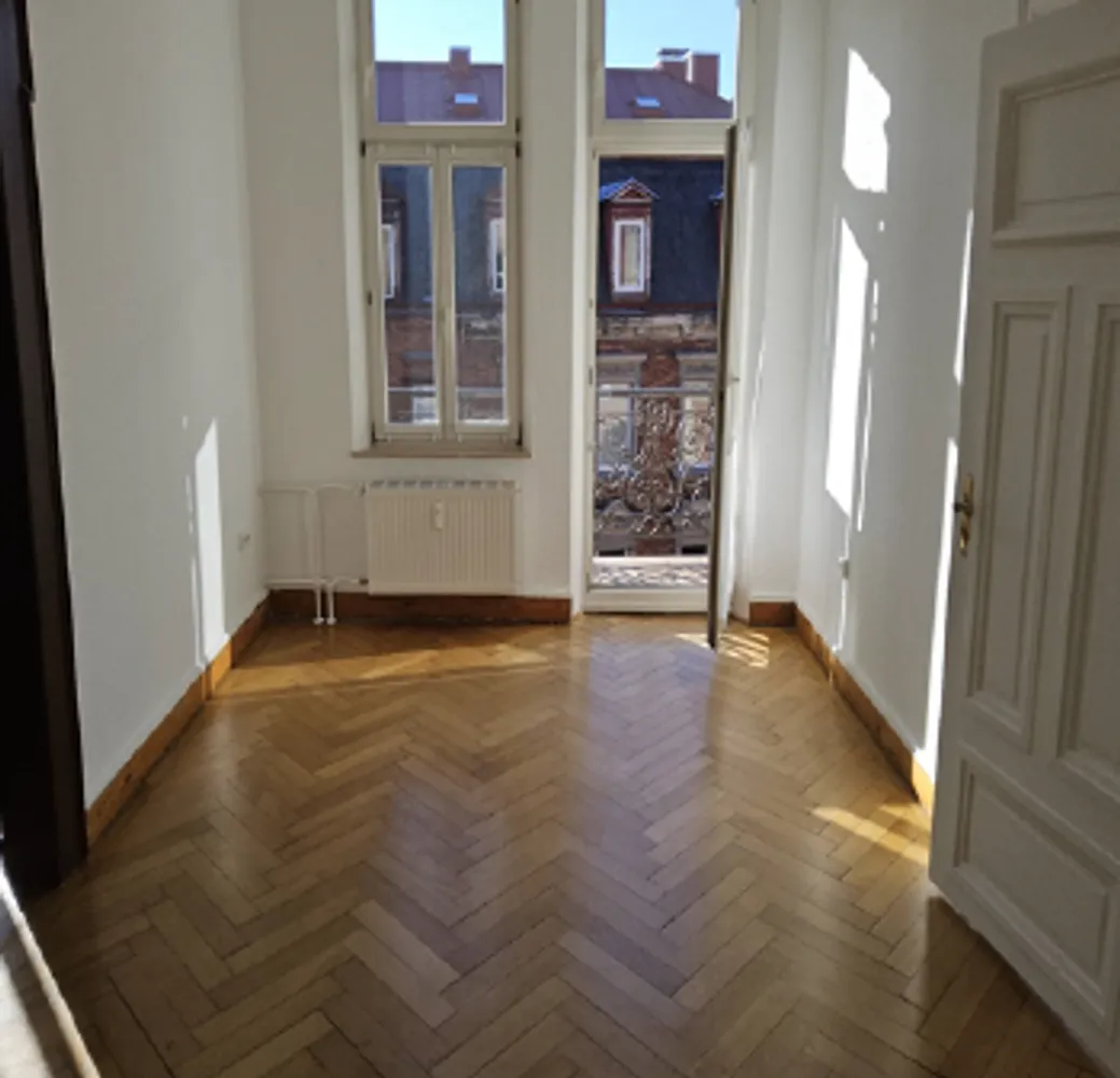 6 Zimmer Wohnung mit 119 m² in Nürnberg – Bild 1