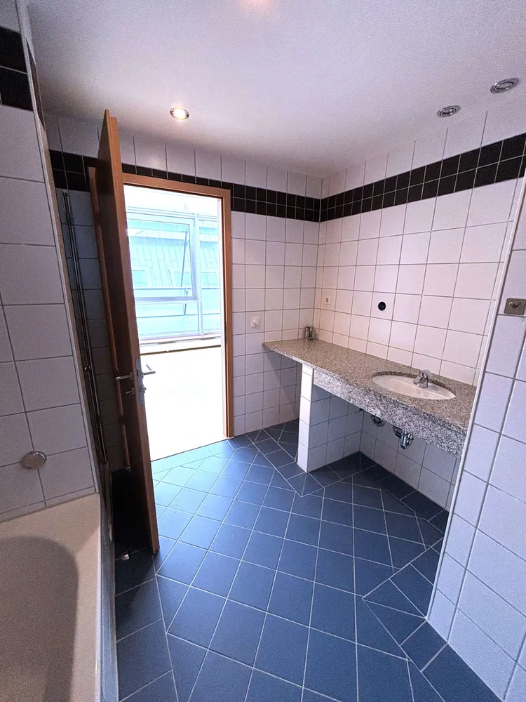 2 Zimmer Wohnung mit 77 m² in Leipzig – Bild 2
