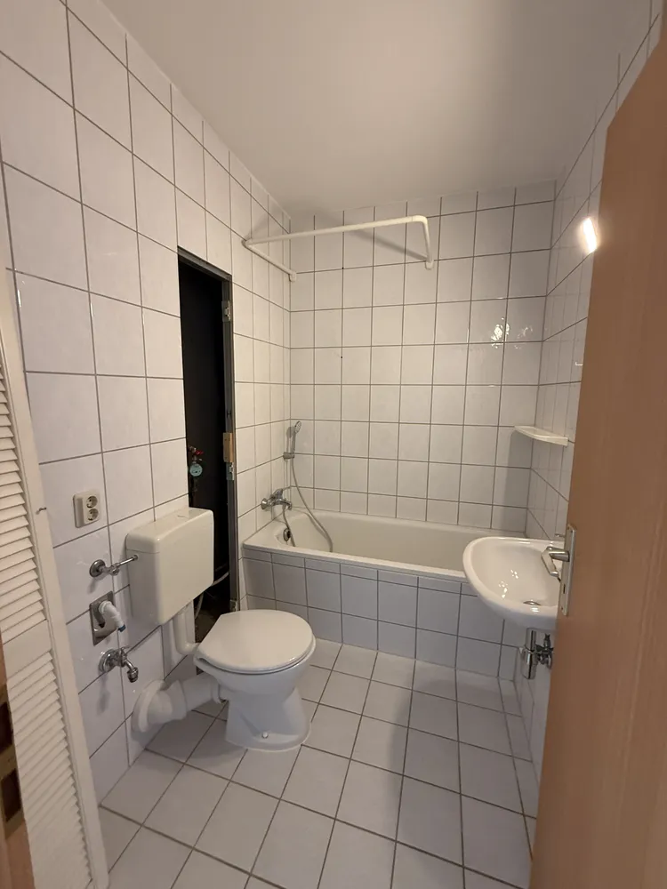 2 Zimmer Wohnung mit 55 m² in Suhl – Bild 8