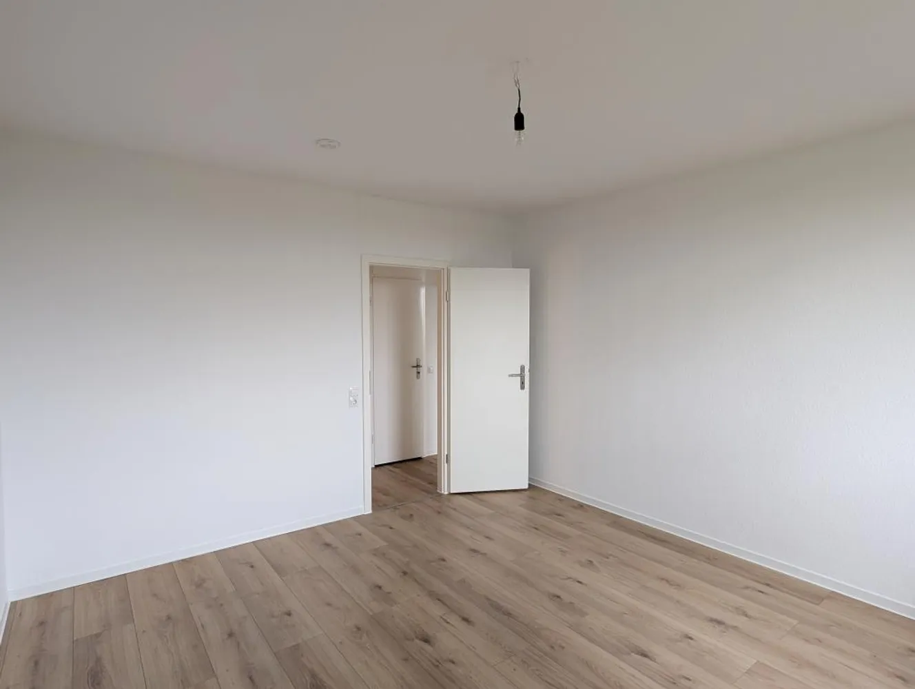 2 room apartment with 65 m² in Duisburg – Photo 7