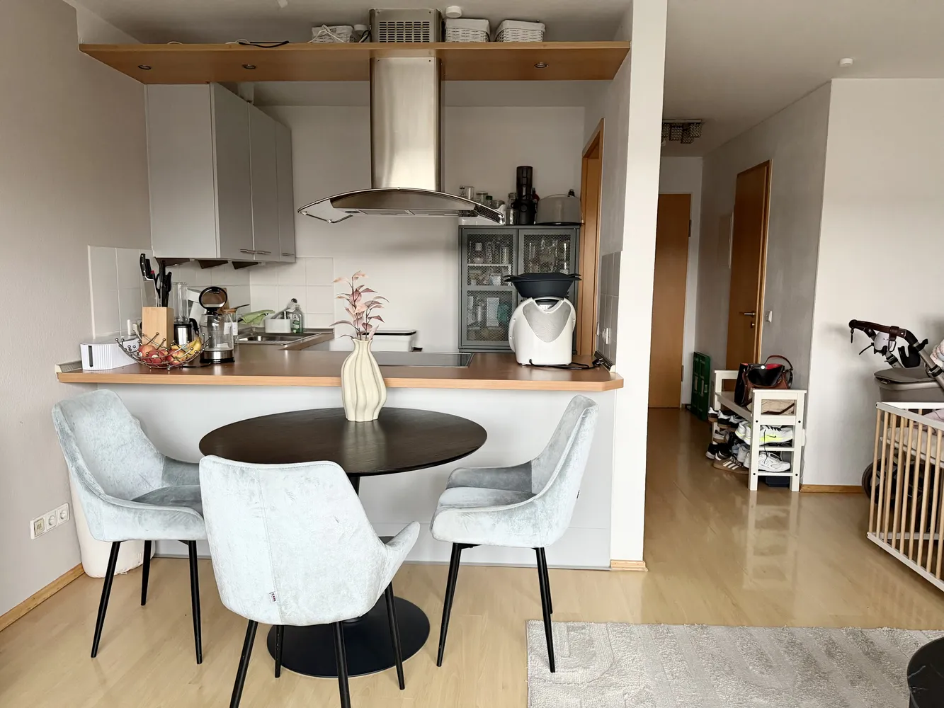 2 Zimmer Wohnung mit 60 m² in Frankfurt am Main – Bild 2