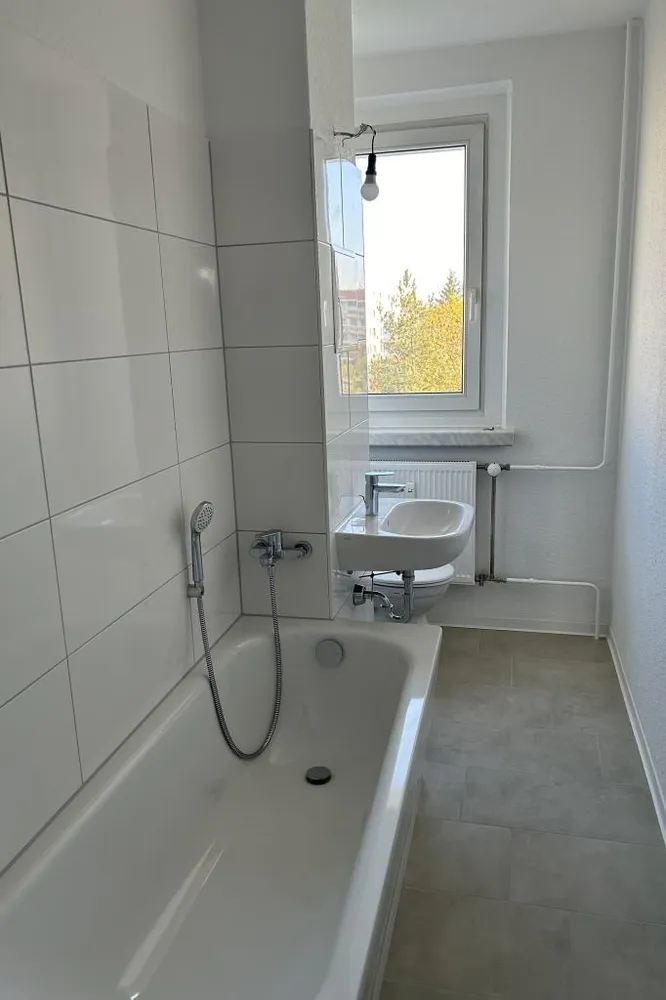 3 Zimmer Wohnung mit 61 m² in Halle (Saale) – Bild 8