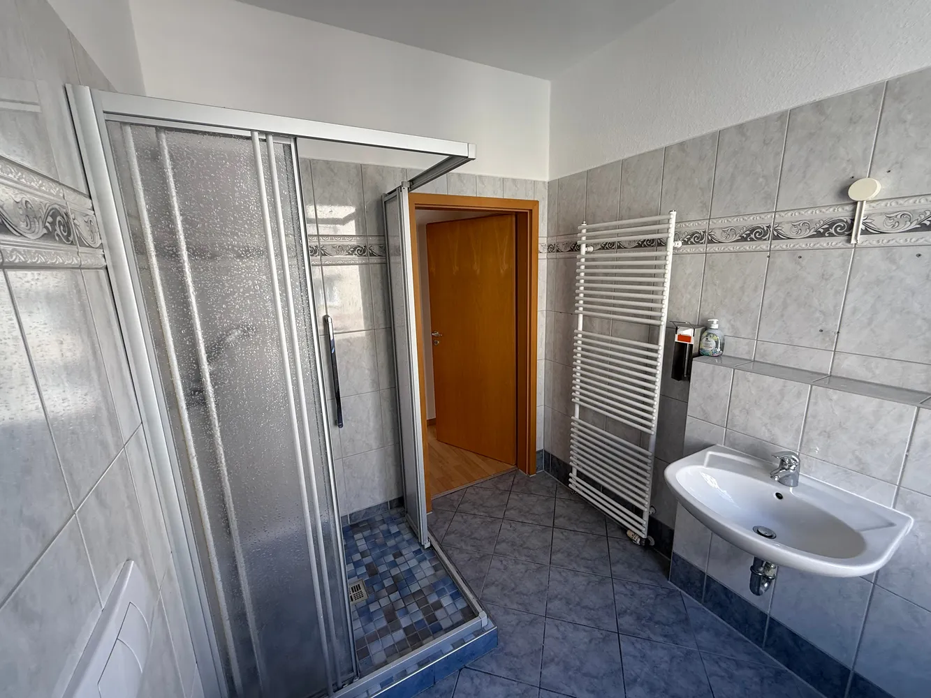 2 Zimmer Wohnung mit 40 m² in Greiz – Bild 6