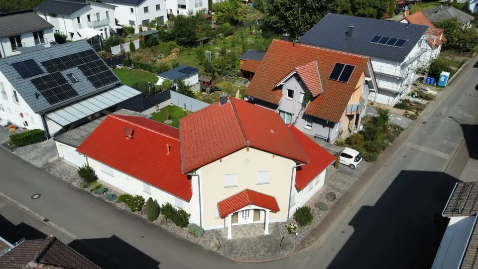 4 Zimmer Haus mit 174 m² in Kaiserslautern – Bild 1