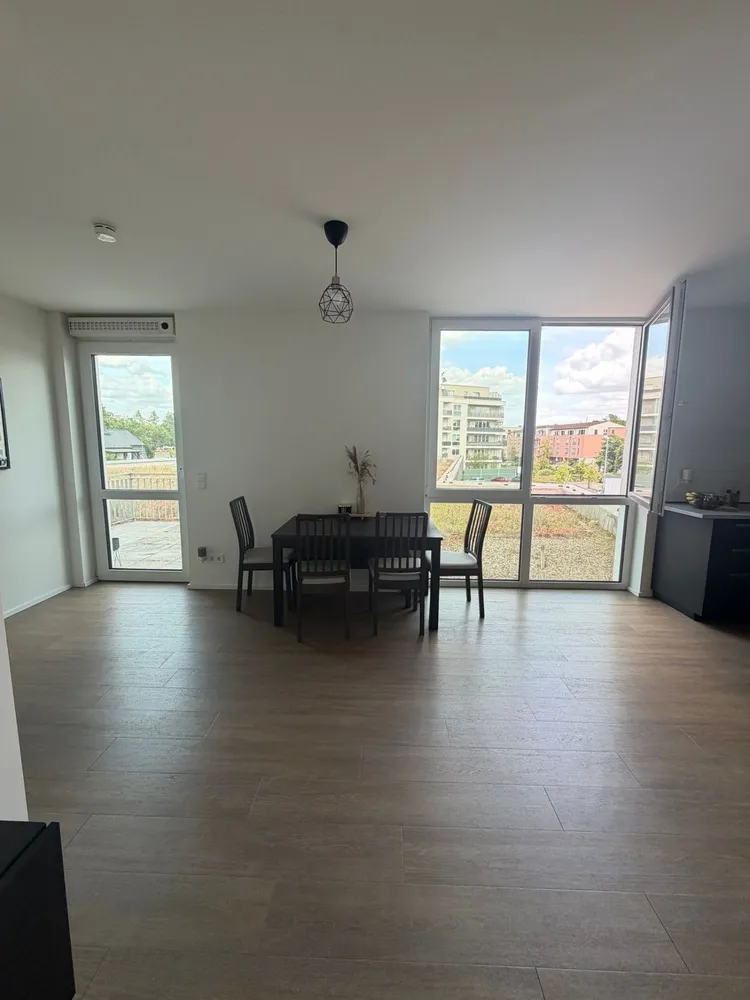 2 Zimmer Wohnung mit 66 m² in Berlin – Bild 2