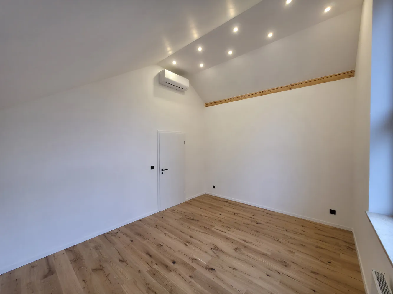2 Zimmer Wohnung mit 70 m² in Regensburg – Bild 1