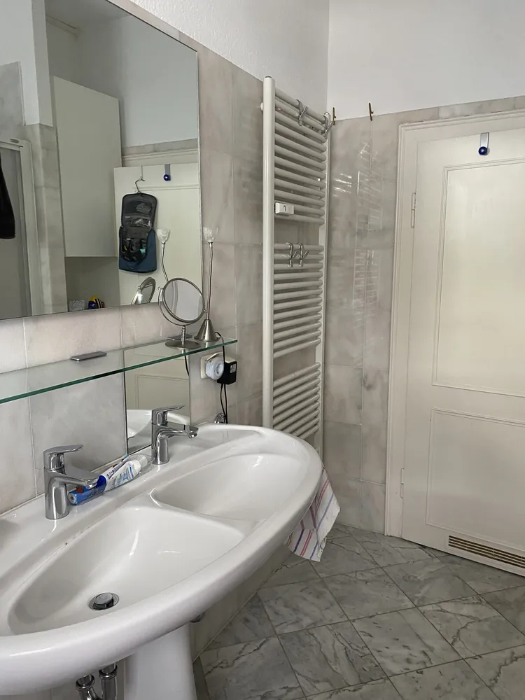 2 room apartment with 65 m² in Frankfurt am Main – Photo 3