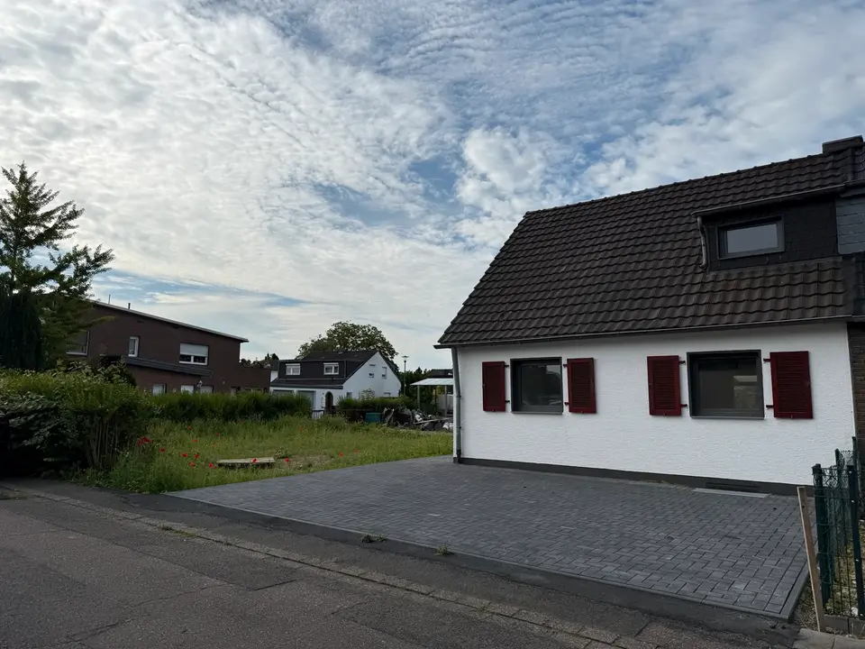 5 Zimmer Haus mit 140 m² in Bergisch Gladbach – Bild 1