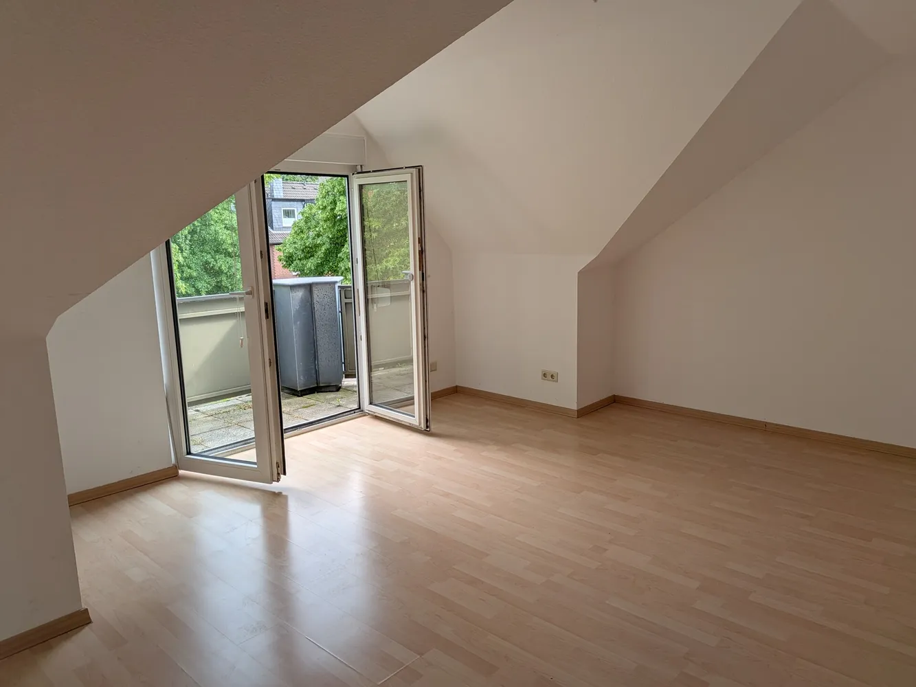 1 Zimmer Wohnung mit 60 m² in Solingen – Bild 2