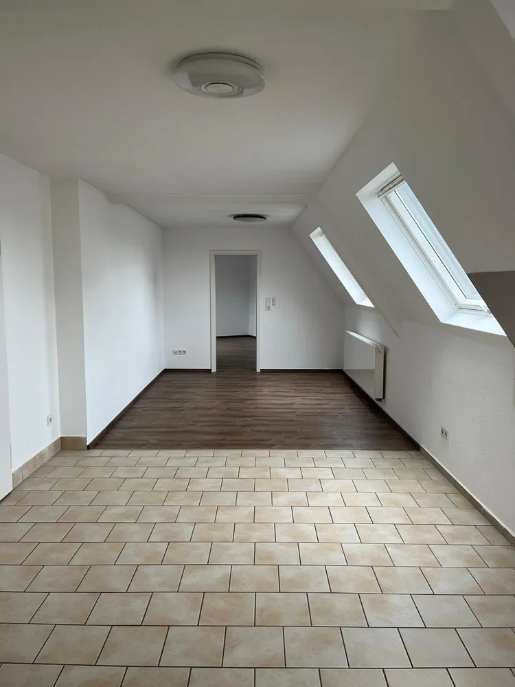 2 Zimmer Wohnung mit 49 m² in Ludwigshafen am Rhein – Bild 1