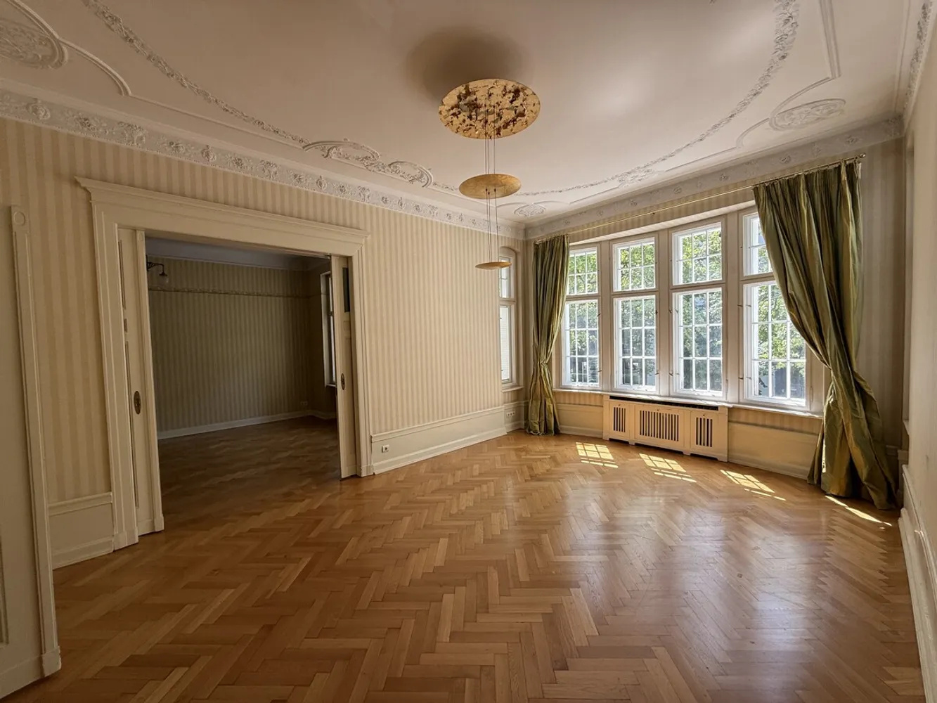 5 Zimmer Wohnung mit 201 m² in Berlin – Bild 5
