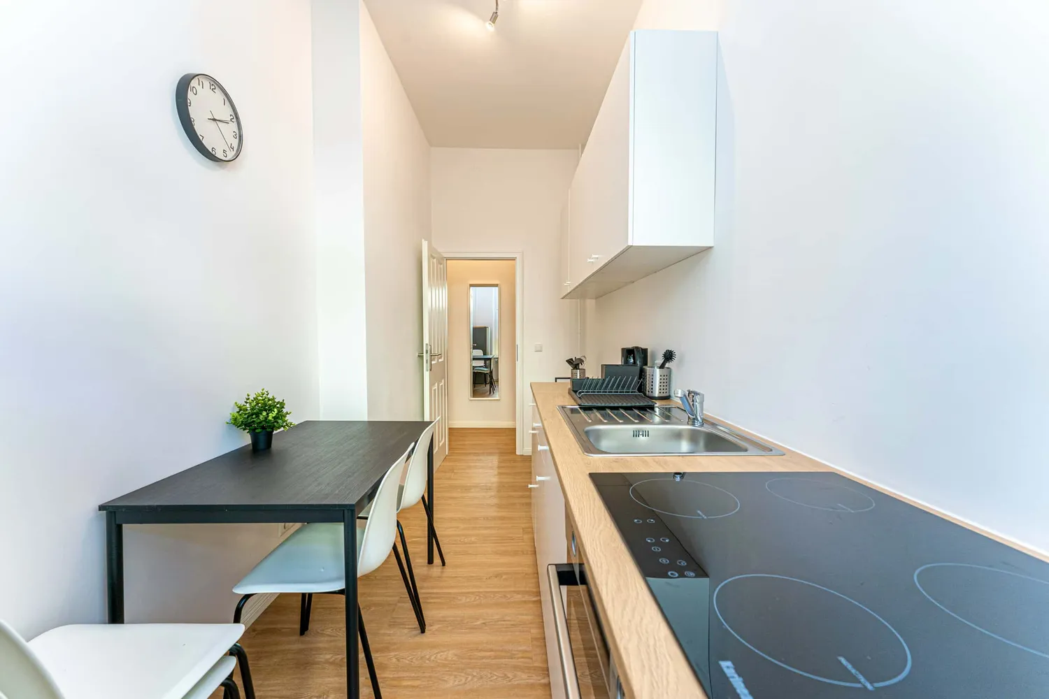 Shared room with 10 m² in Berlin – Photo 5