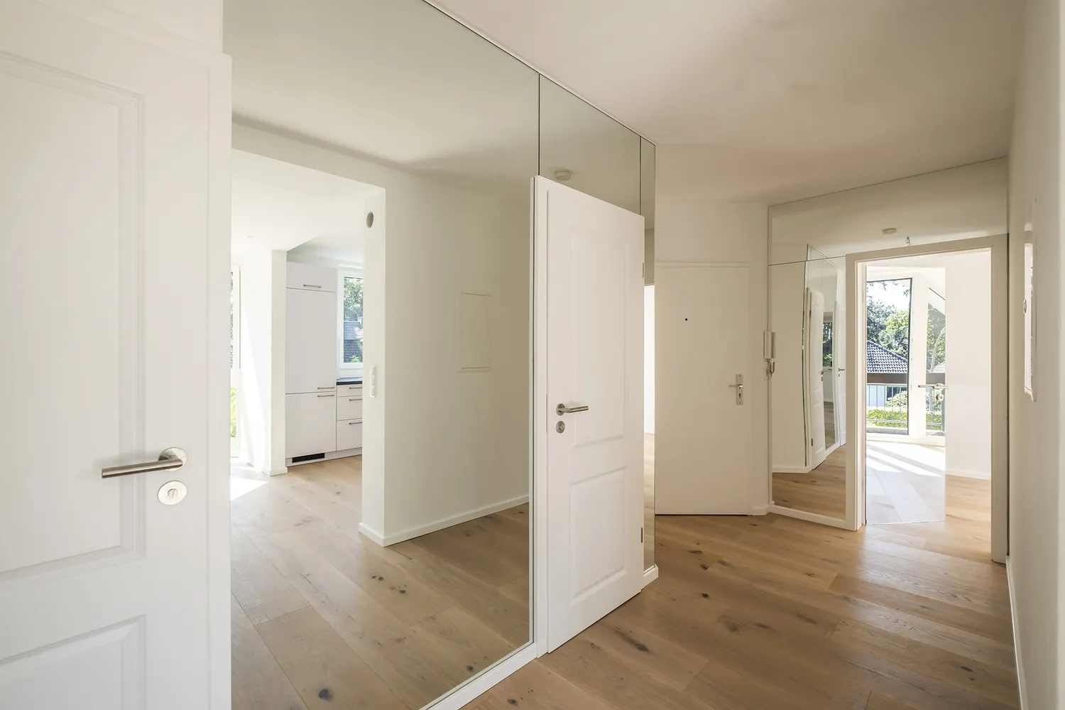 2 Zimmer Wohnung mit 89 m² in Hamburg – Bild 4