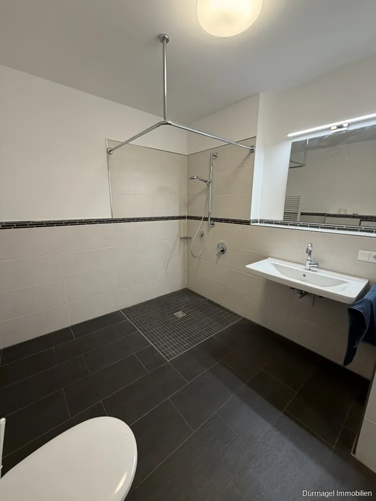 2 Zimmer Wohnung mit 68 m² in Würzburg – Bild 11