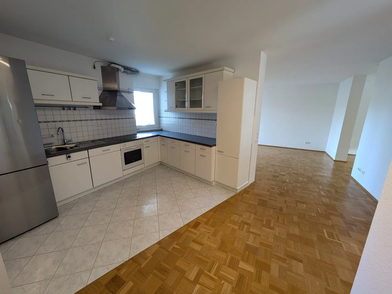 3 room apartment with 80 m² in Dietzenbach – Photo 2