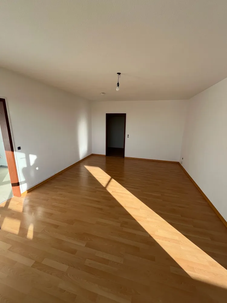 2 Zimmer Wohnung mit 69 m² in Wiesbaden – Bild 3