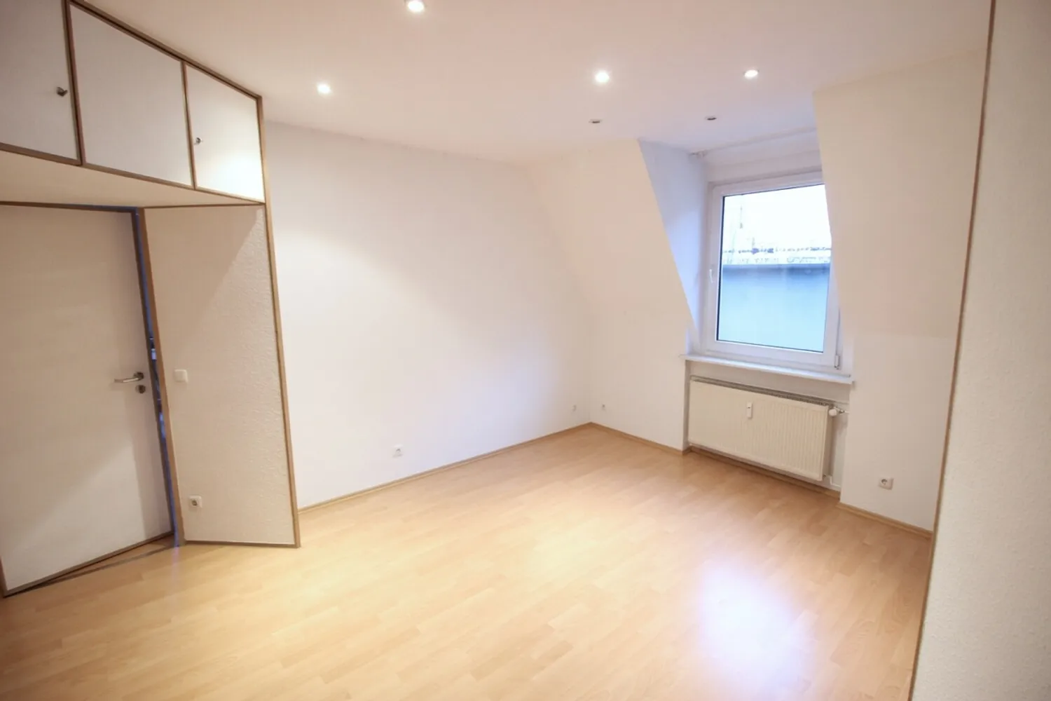 4 Zimmer Wohnung mit 100 m² in Frankfurt am Main – Bild 12
