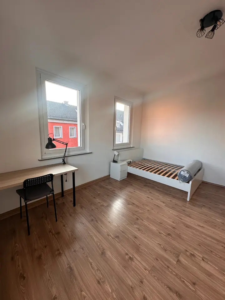 WG-Zimmer mit 100 m² in Nürnberg – Bild 3