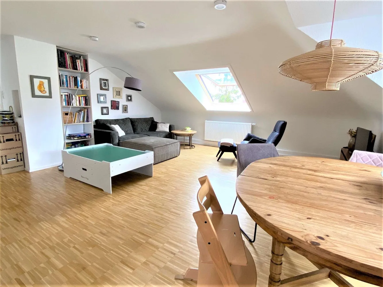 4 Zimmer Wohnung mit 105 m² in Stuttgart – Bild 2