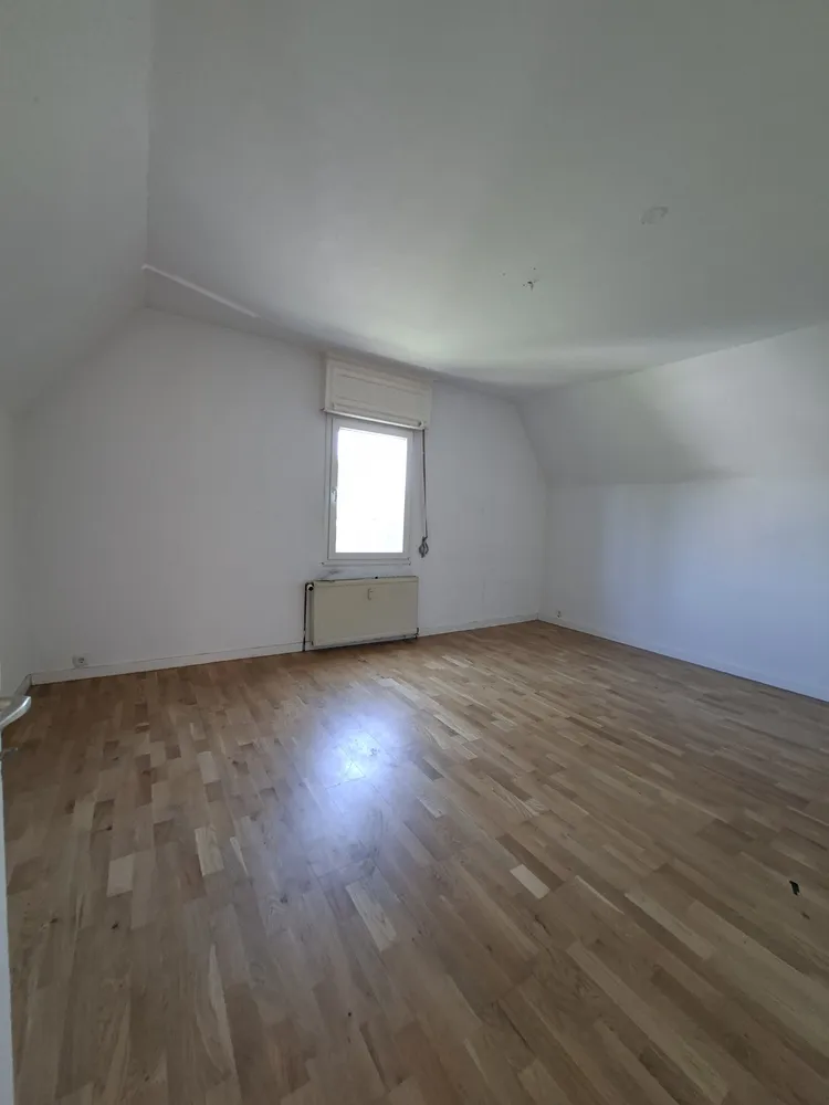 4 Zimmer Wohnung mit 85 m² in Frankfurt am Main – Bild 2