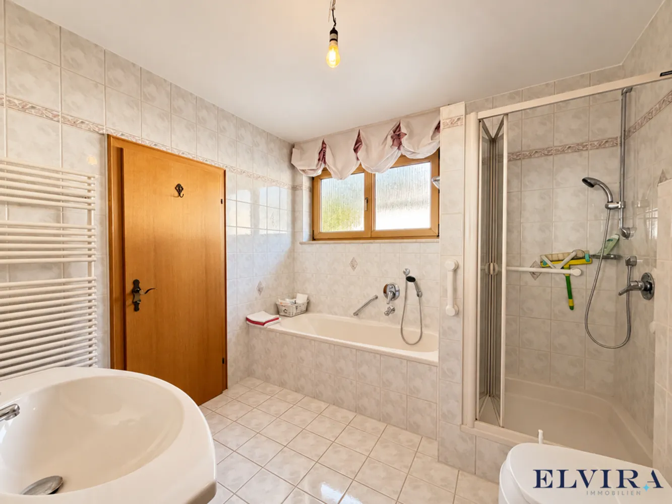 6 Zimmer Haus mit 236 m² in München – Bild 7