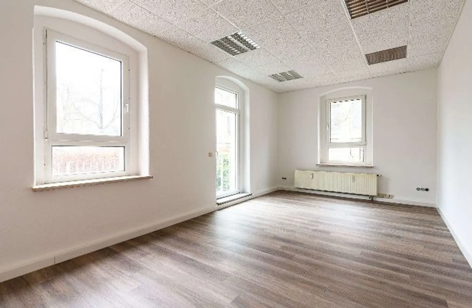 3 room apartment with 101 m² in Chemnitz – Photo 5