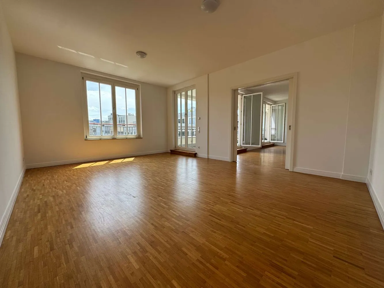 5 Zimmer Wohnung mit 218 m² in Berlin – Bild 5