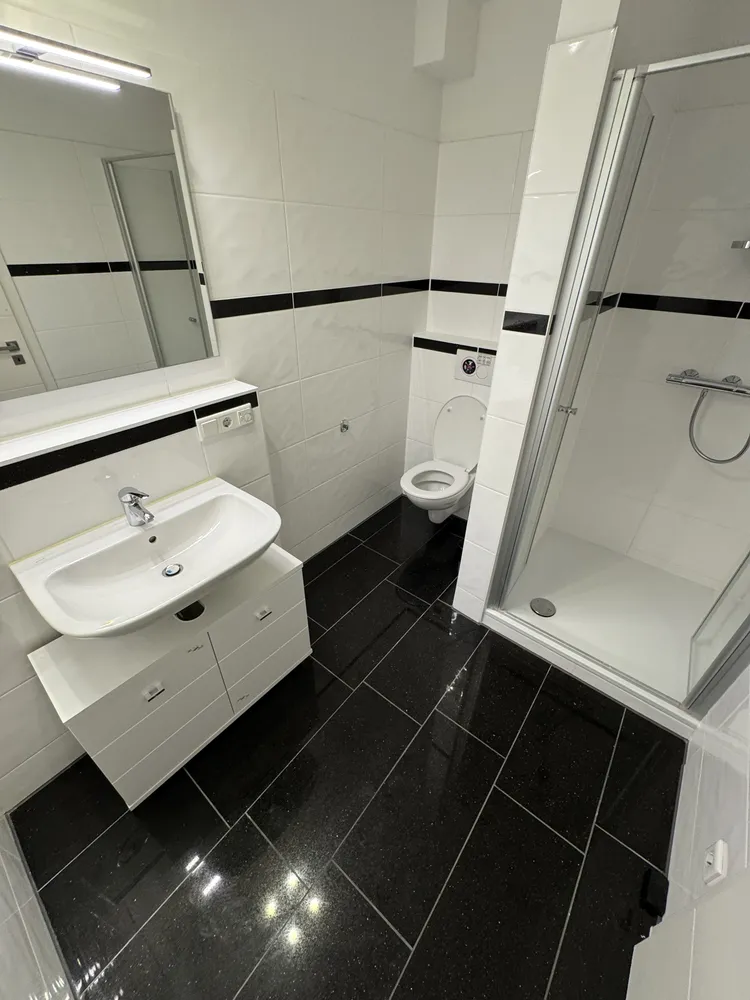 2 Zimmer Wohnung mit 90 m² in Hamburg – Bild 9