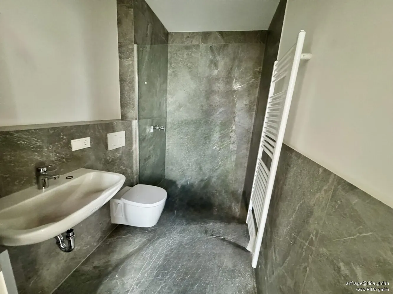 1 Zimmer Wohnung mit 30 m² in Düsseldorf – Bild 2
