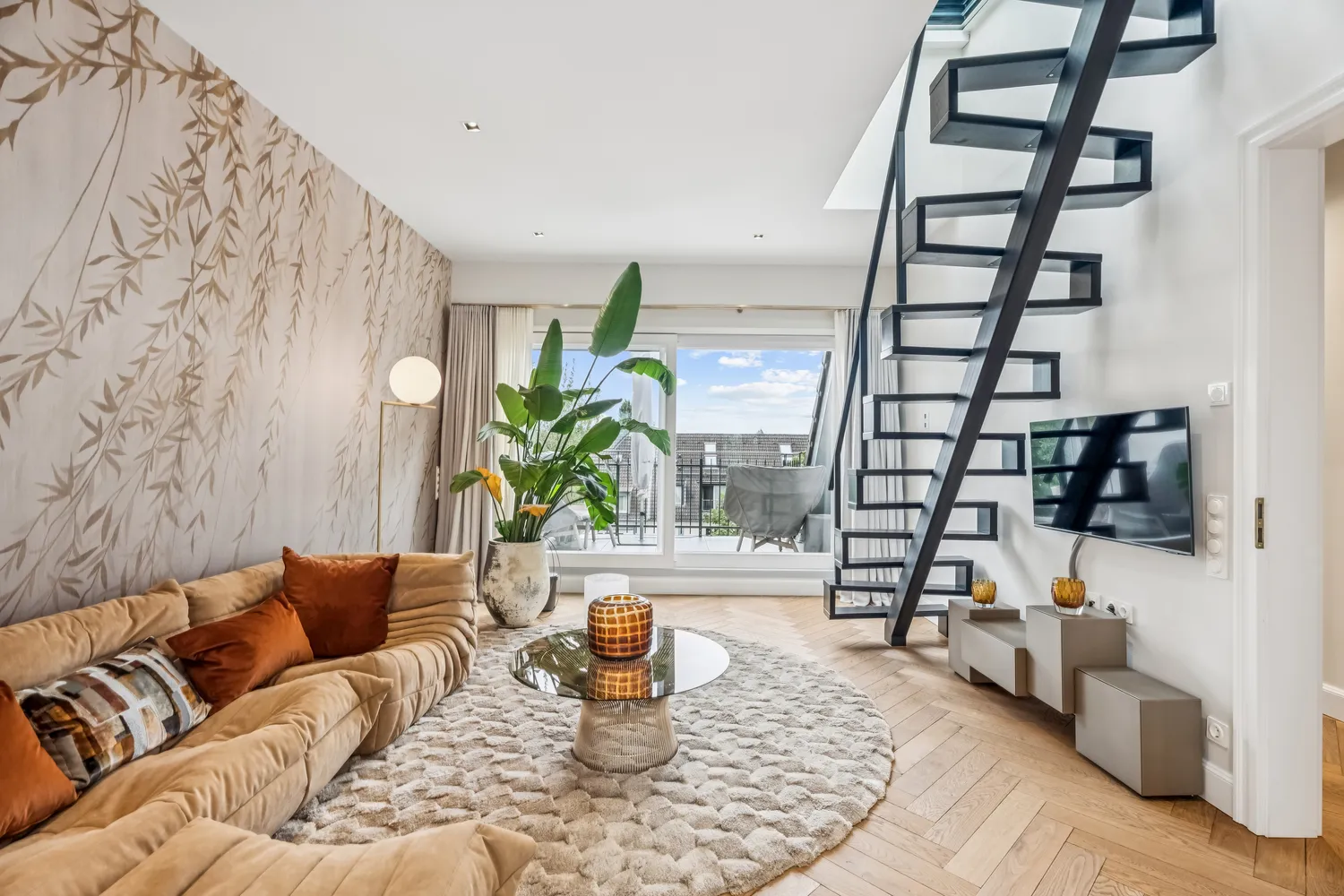 11 Zimmer Haus mit 475 m² in Düsseldorf – Bild 1