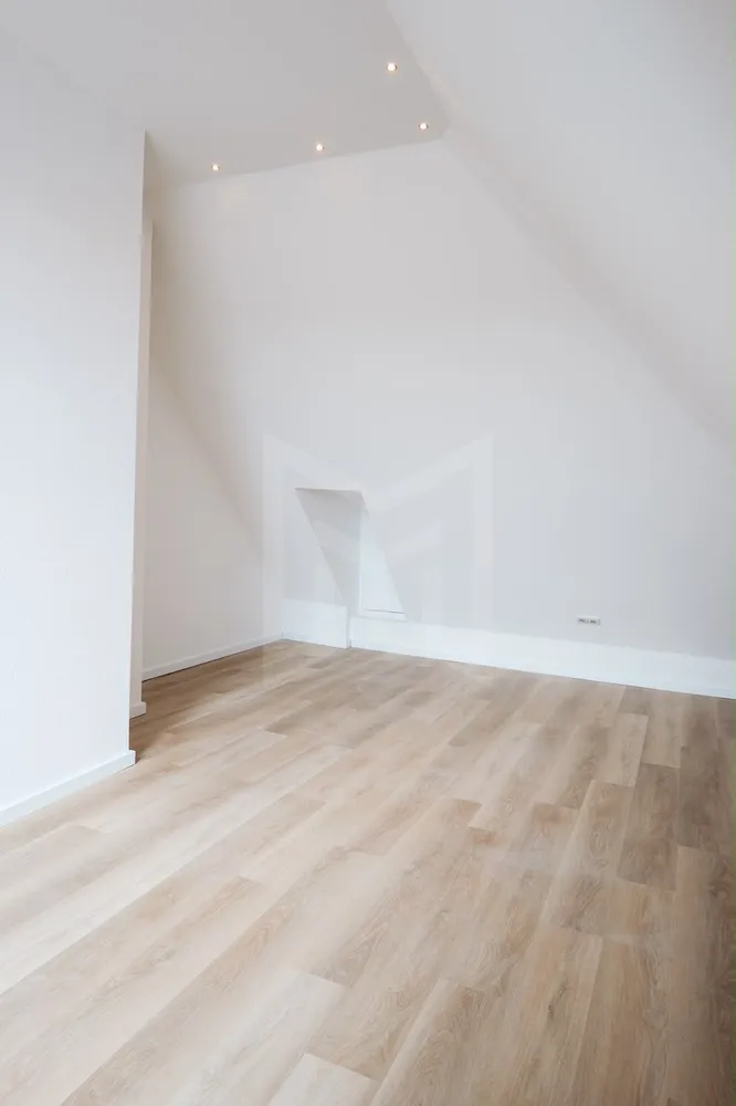 2 Zimmer Wohnung mit 105 m² in Pulheim – Bild 4