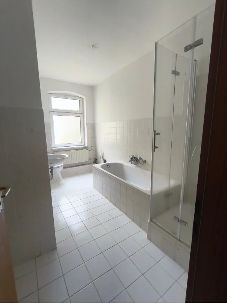 4 Zimmer Wohnung mit 90 m² in Halle (Saale) – Bild 8
