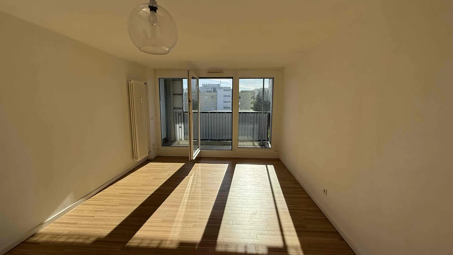 1 room apartment with 30 m² in Regensburg – Photo 1
