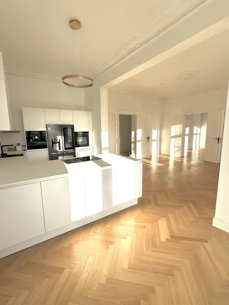 4 Zimmer Wohnung mit 135 m² in Berlin – Bild 3