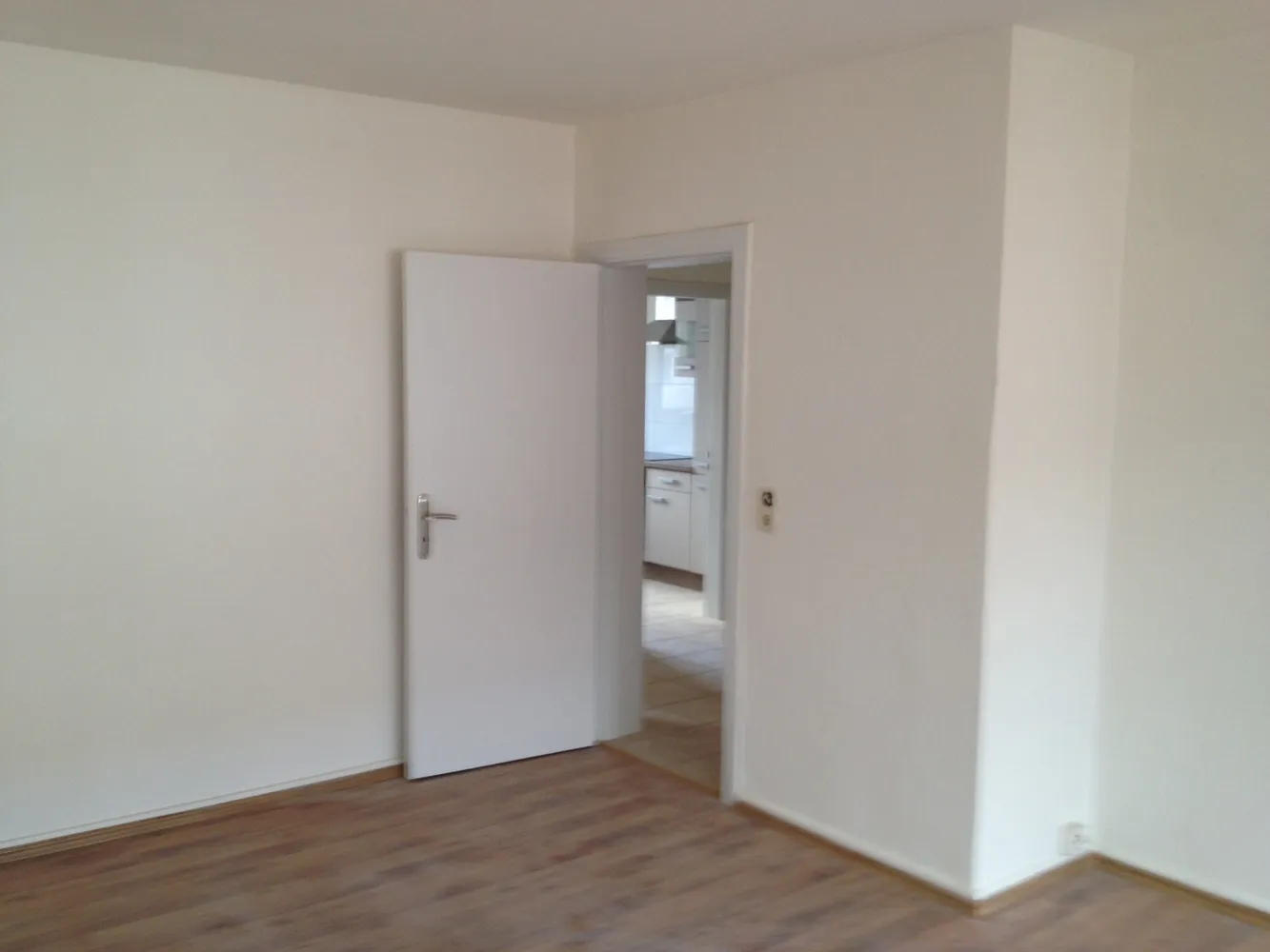 2 Zimmer Wohnung mit 50 m² in Lübeck – Bild 4